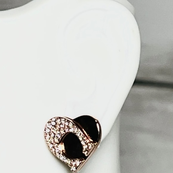 NWT Coach Signature Heart Stud Earrings Rose Gold - Picture 6 of 6